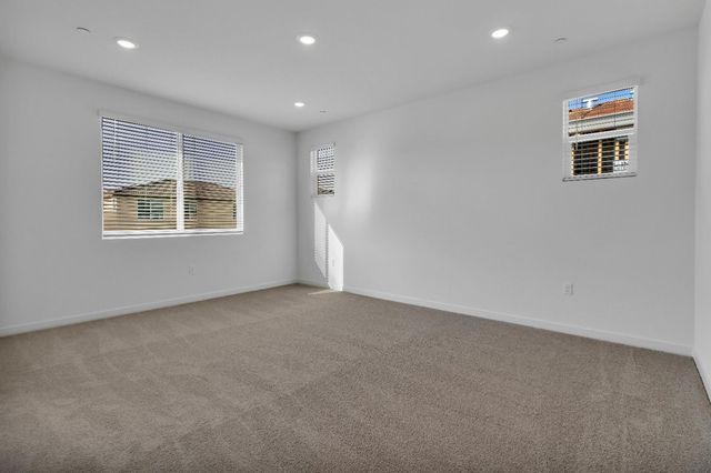 5221 Mount Airy St, Sacramento, CA 95835