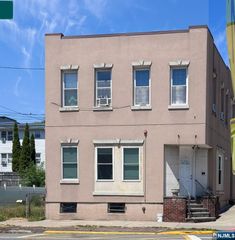 145 Palisade Avenue, Cliffside Park, NJ 07010