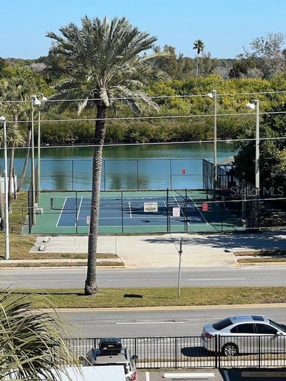 Image 25 of property listing at 18304 GULF BOULEVARD 418, Redington Shores, FL 33708