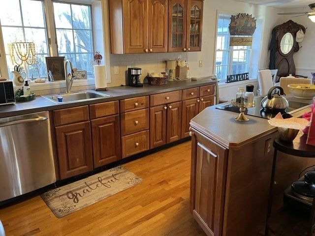 30 Katherine Lee Bates Rd, Falmouth, MA 02540