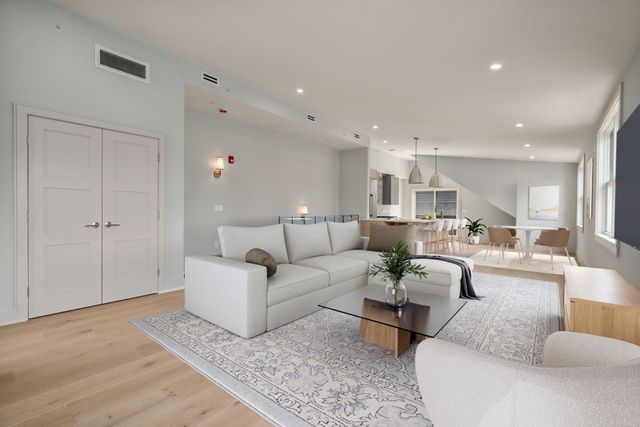 37 Pearl Street 6, Boston, MA 02125