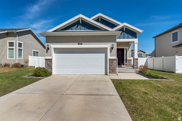 1529 E ERICKSON KNOLL LN, Eagle Mountain, UT 84005