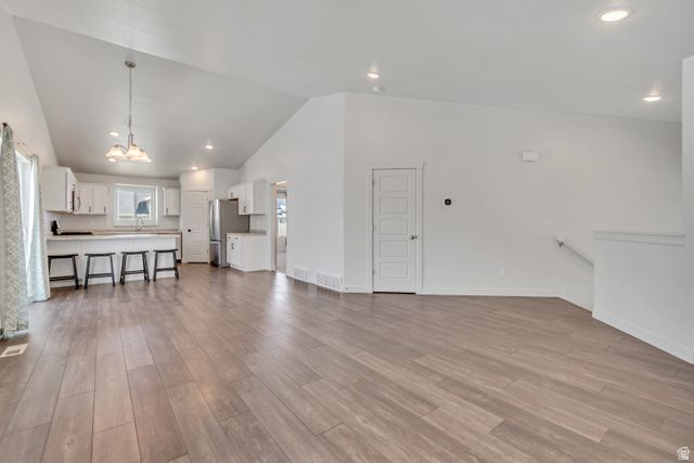 1529 E ERICKSON KNOLL LN, Eagle Mountain, UT 84005