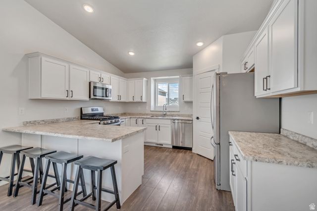 1529 E ERICKSON KNOLL LN, Eagle Mountain, UT 84005