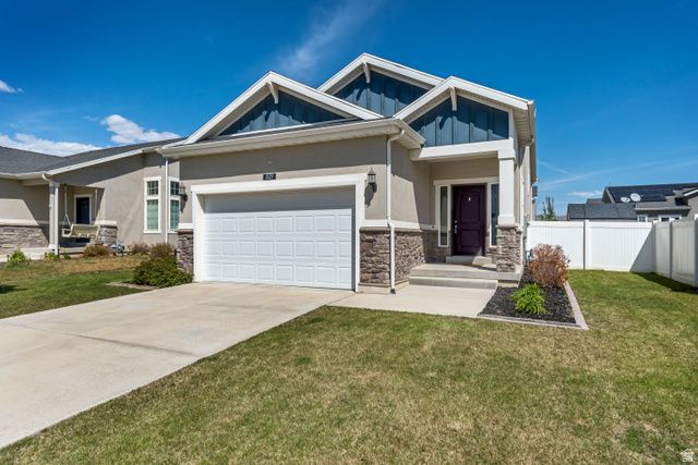 1529 E ERICKSON KNOLL LN, Eagle Mountain, UT 84005