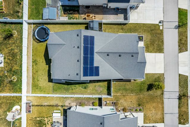 1529 E ERICKSON KNOLL LN, Eagle Mountain, UT 84005