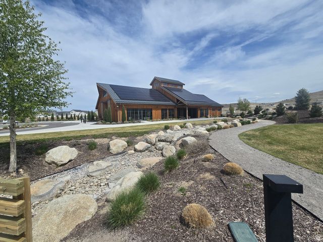 1529 E ERICKSON KNOLL LN, Eagle Mountain, UT 84005