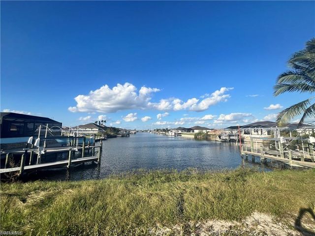 4103 NW 12th ST, Cape Coral, FL 33993