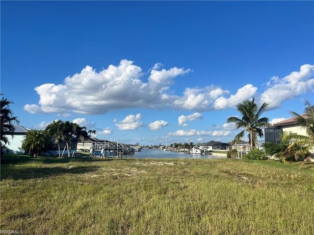 4103 NW 12th ST, Cape Coral, FL 33993