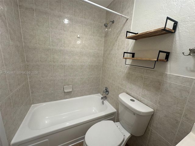 2775 Taft Street 307, Hollywood, FL 33020