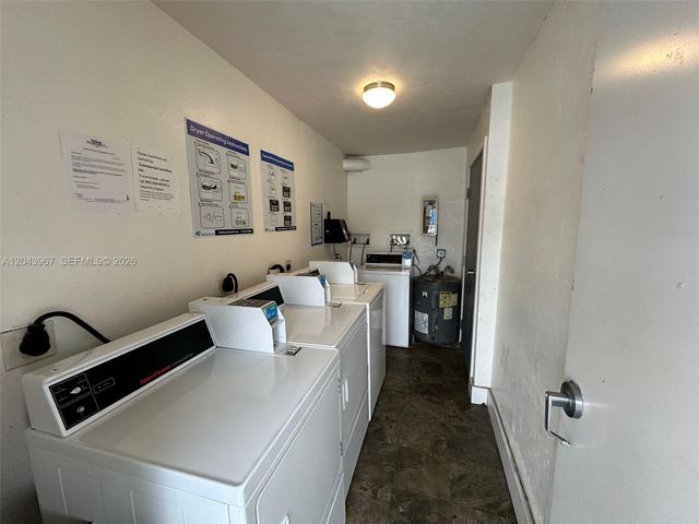 2775 Taft Street 307, Hollywood, FL 33020