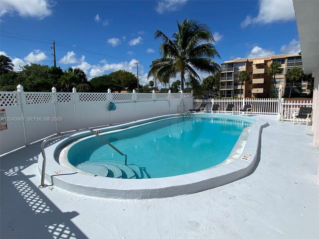 2775 Taft Street 307, Hollywood, FL 33020