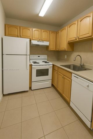 2775 Taft Street 307, Hollywood, FL 33020