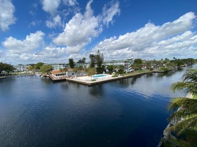 2775 Taft Street 307, Hollywood, FL 33020