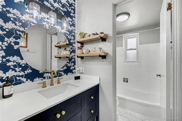 836 Dexter Street 205, Denver, CO 80220