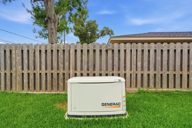 8903 Railton Street, Houston, TX 77080