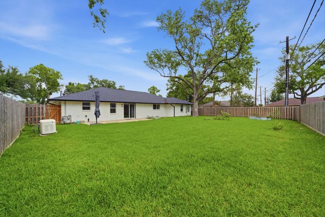 8903 Railton Street, Houston, TX 77080