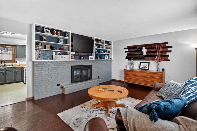 6 Esther Court, Madison, WI 53714