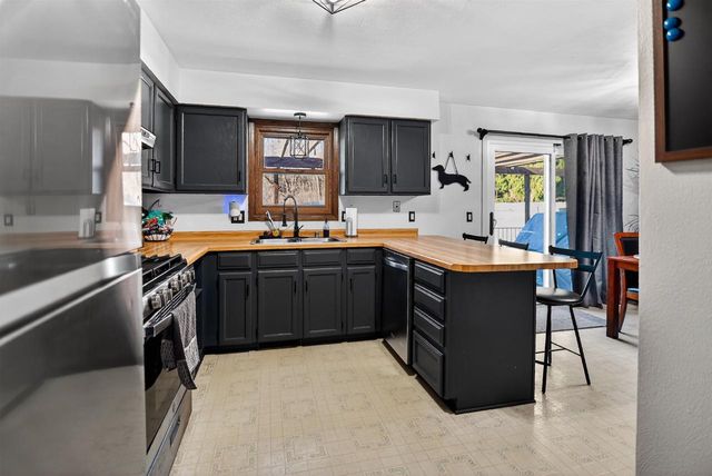 6 Esther Court, Madison, WI 53714