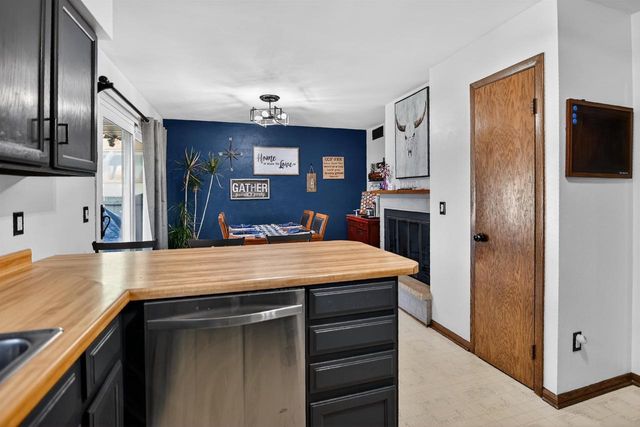 6 Esther Court, Madison, WI 53714