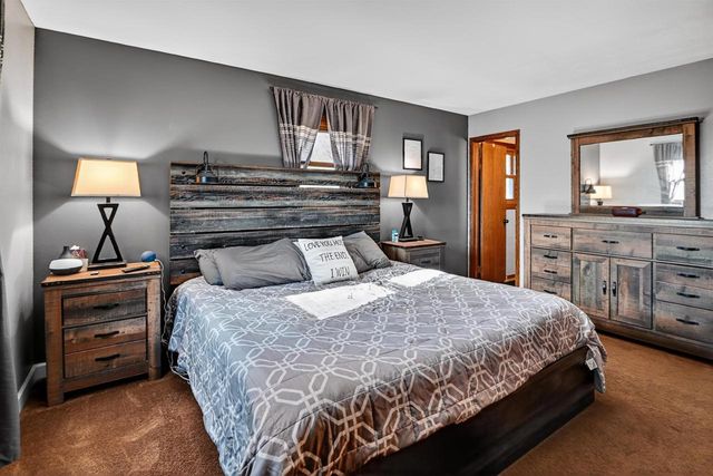 6 Esther Court, Madison, WI 53714