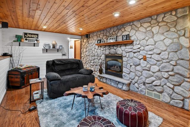 6 Esther Court, Madison, WI 53714