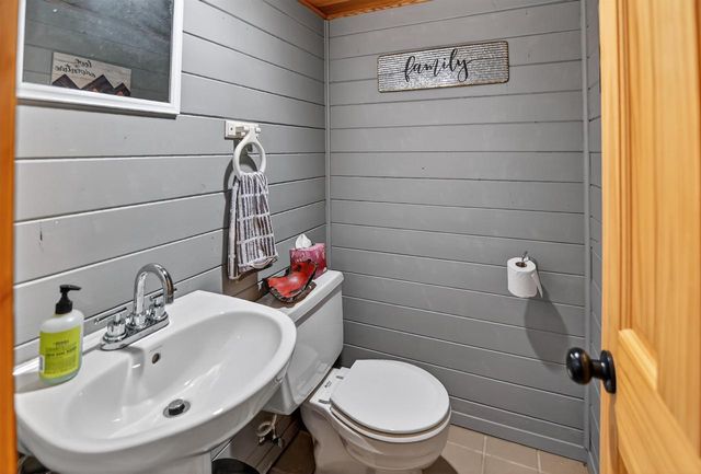 6 Esther Court, Madison, WI 53714