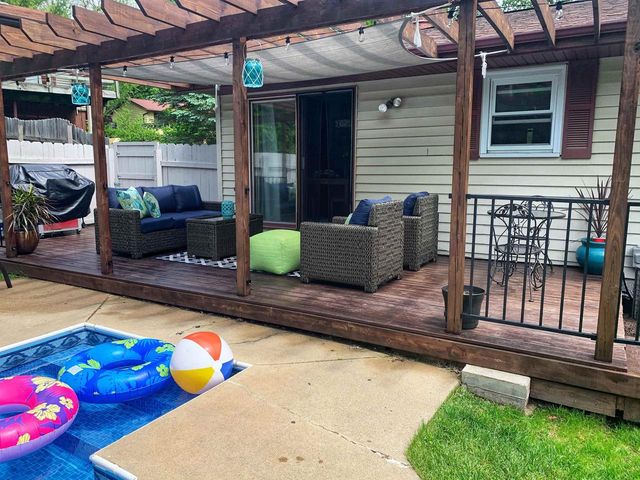 6 Esther Court, Madison, WI 53714