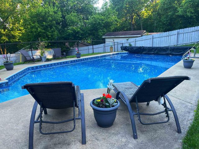 6 Esther Court, Madison, WI 53714