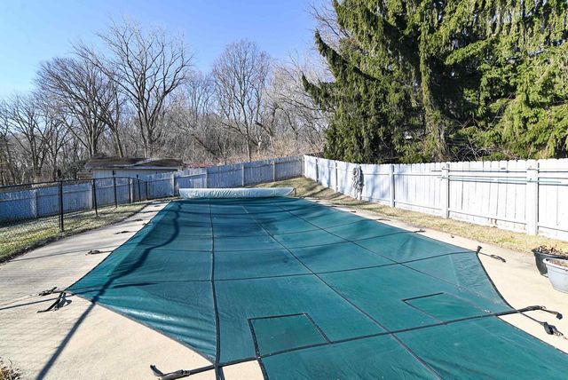 6 Esther Court, Madison, WI 53714