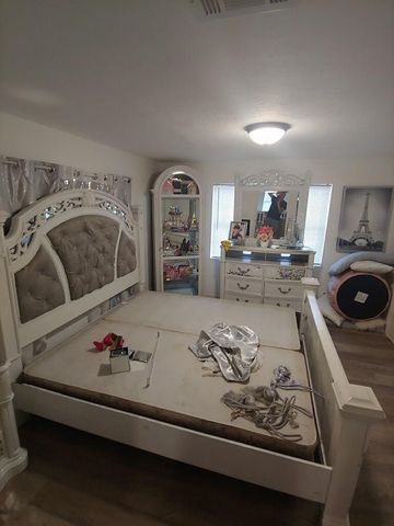 7614 West Street, Houston, TX 77093