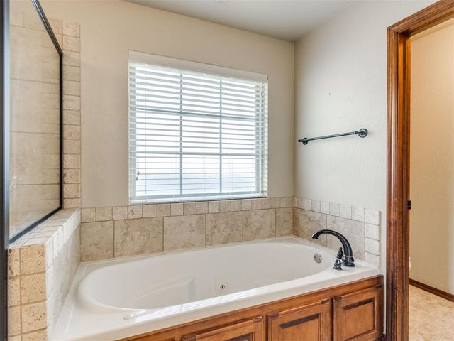 313 SW 171st Street, Oklahoma City, OK 73170