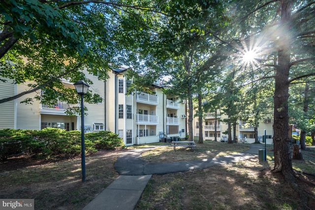 676 GATEWAY DR SE #805, Leesburg, VA 20175