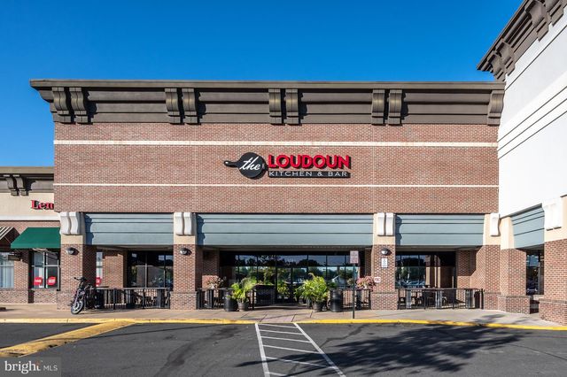 676 GATEWAY DR SE #805, Leesburg, VA 20175