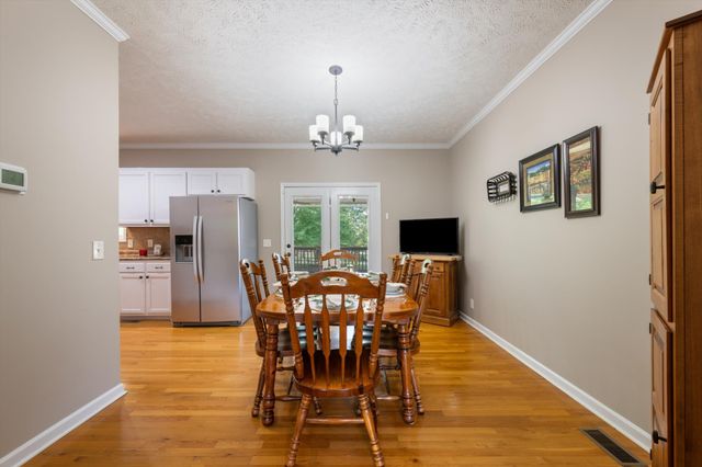 637 Coopertown Rd, Unionville, TN 37180