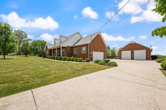 637 Coopertown Rd, Unionville, TN 37180