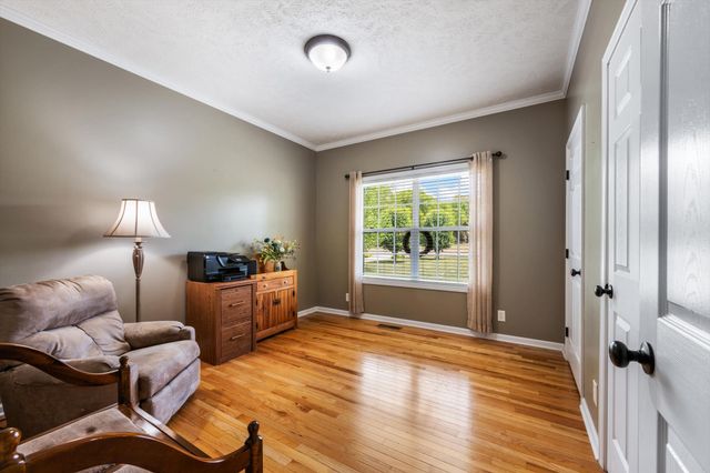 637 Coopertown Rd, Unionville, TN 37180