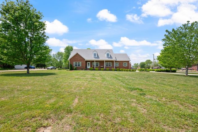 637 Coopertown Rd, Unionville, TN 37180