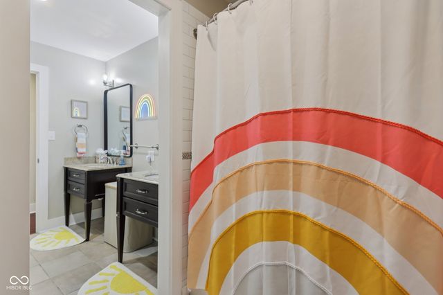 8418 N College Avenue, Indianapolis, IN 46240