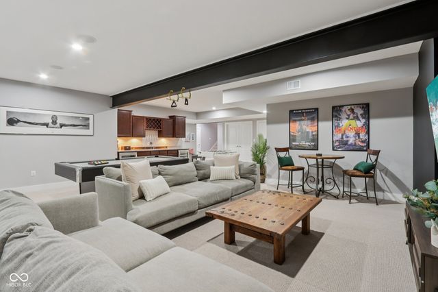 8418 N College Avenue, Indianapolis, IN 46240