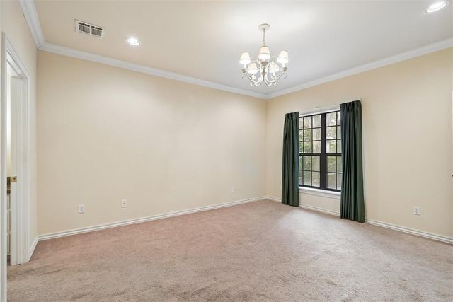 3132 Millbrook Square, Norman, OK 73072
