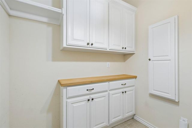 3132 Millbrook Square, Norman, OK 73072