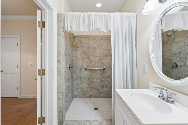 3132 Millbrook Square, Norman, OK 73072