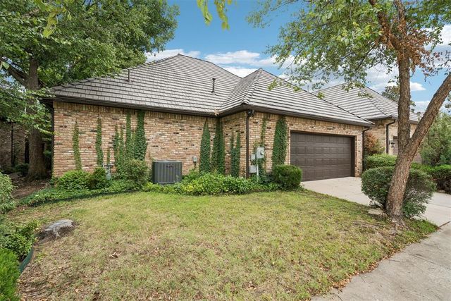 3132 Millbrook Square, Norman, OK 73072