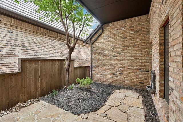 3132 Millbrook Square, Norman, OK 73072