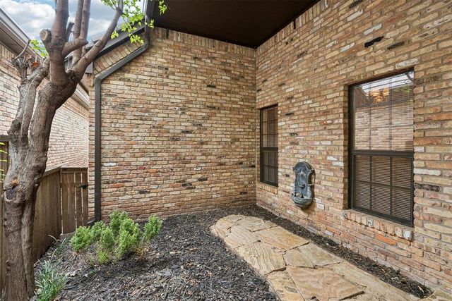 3132 Millbrook Square, Norman, OK 73072