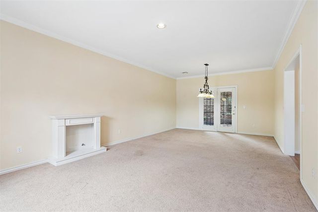 3132 Millbrook Square, Norman, OK 73072