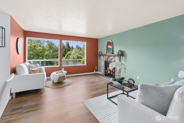 19803 Ashworth Avenue N, Shoreline, WA 98133