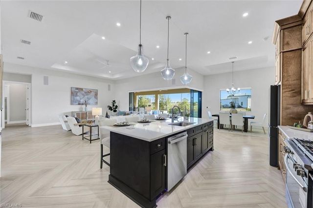 3220 NW 21st ST, Cape Coral, FL 33993