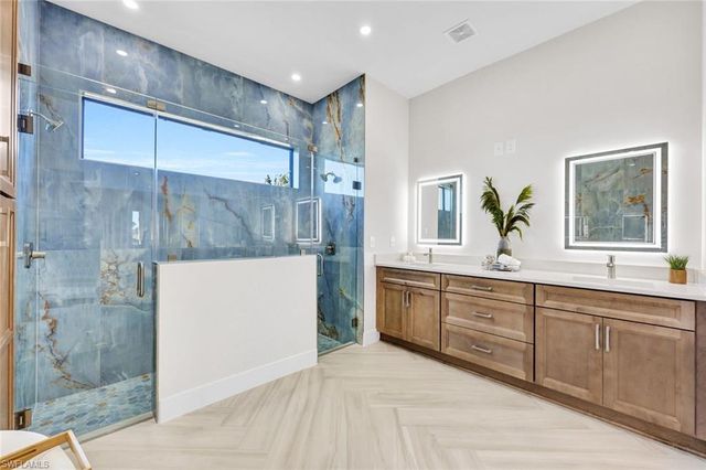 3220 NW 21st ST, Cape Coral, FL 33993